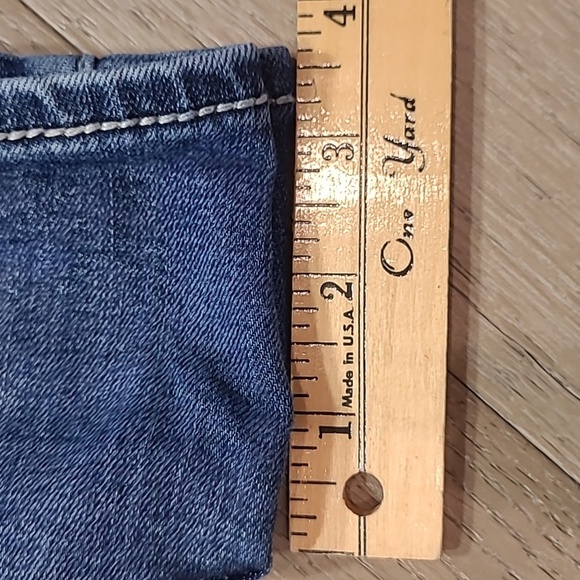 EUC Shyanne Jean Shorts Women's sz 31 Mid Rise Denim Shorts - Picture 12 of 12